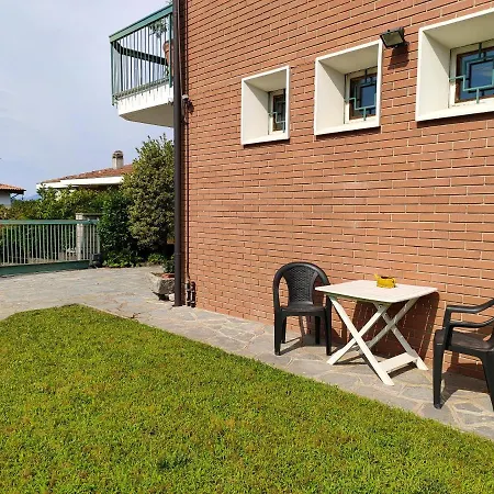 Διαμέρισμα 2 Bedrooms With Enclosed Garden And Wifi At 3 Km Away From The Arona