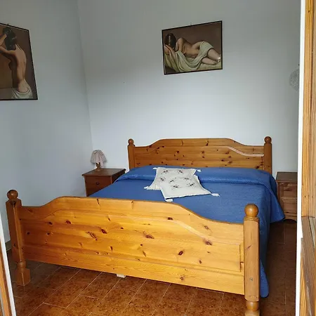 Διαμέρισμα 2 Bedrooms With Enclosed Garden And Wifi At 3 Km Away From The *