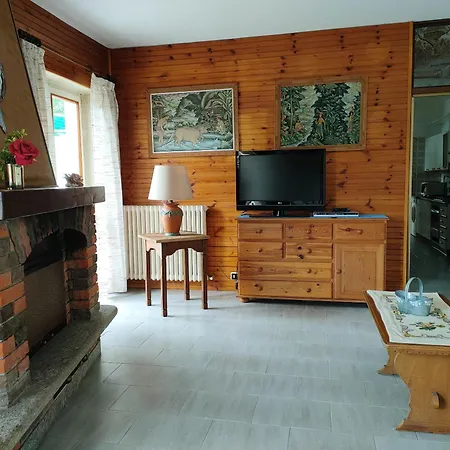 Διαμέρισμα 2 Bedrooms With Enclosed Garden And Wifi At 3 Km Away From The *